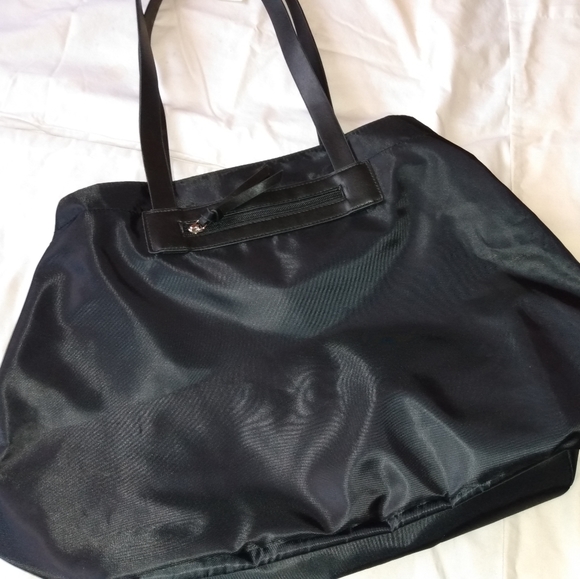 Spacious Black Tracker Bag - Picture 5 of 7